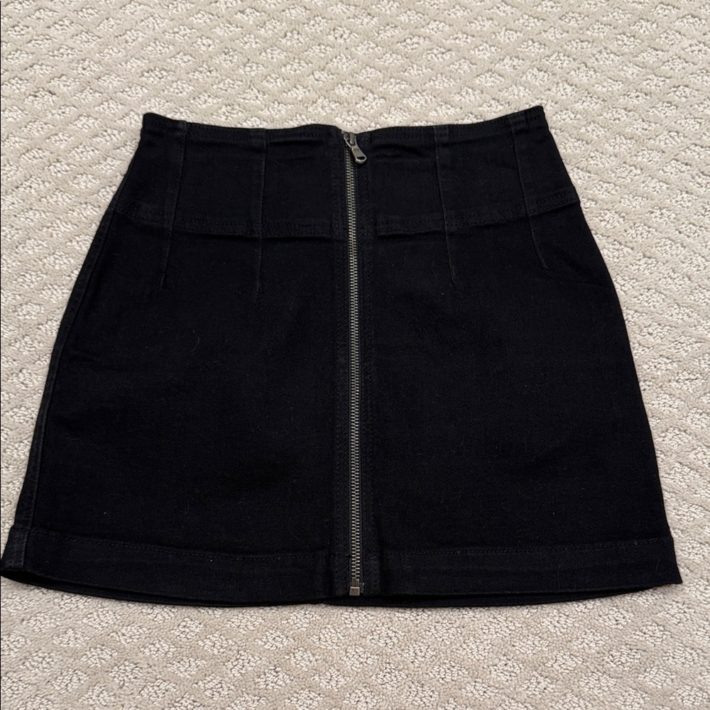 Classic Black Women's Skirt Denim 26